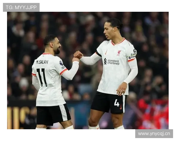 莫雷托:皇马依然对阿诺德评价很高,不会错过免签的好机会 莫雷托:皇马依然对阿诺德评价很高,不会错过免签的好机会